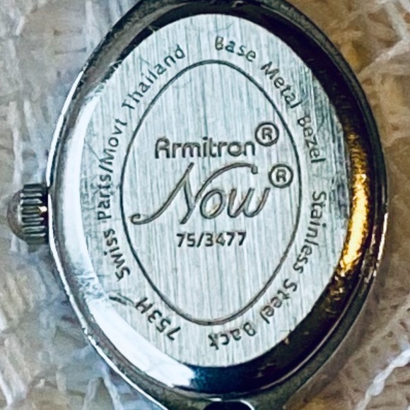 Armitron Vintage Watch - Picture 4 of 4